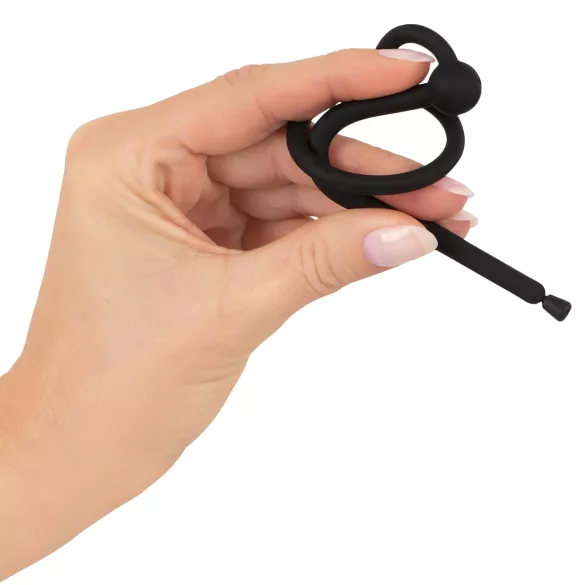 Penisplug - dilatator za penis s silikonskim obročkom za glavico - črn 0,6 mm