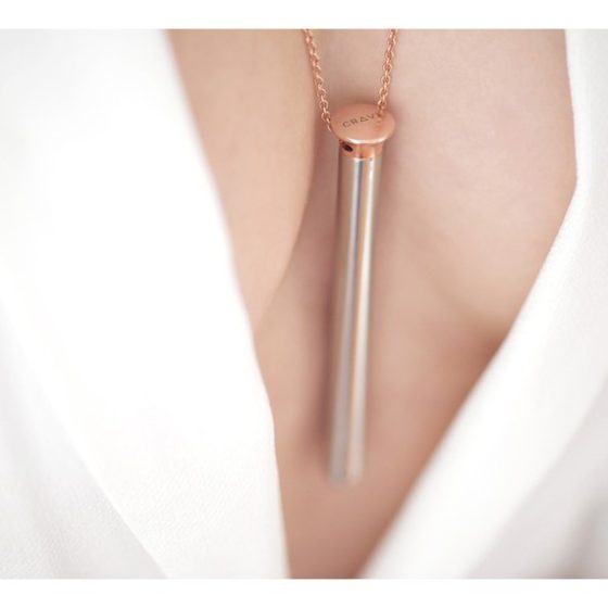 Vesper - luksuzna ogrlica z vibratorjem (rožnato zlato)
