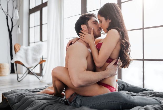 10 kamasutra položajev, ki jih mora preizkusiti vsak par
